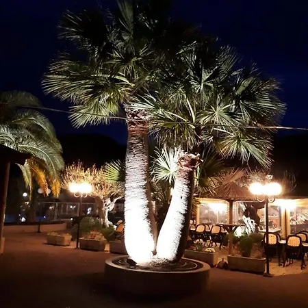 Harbers Zonvakanties Met Airco Leï Suves Sur Argens Chalet Roquebrune-sur-Argens