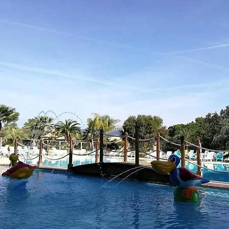 شاليه Harbers Zonvakanties Met Airco Lei Suves Sur Argens