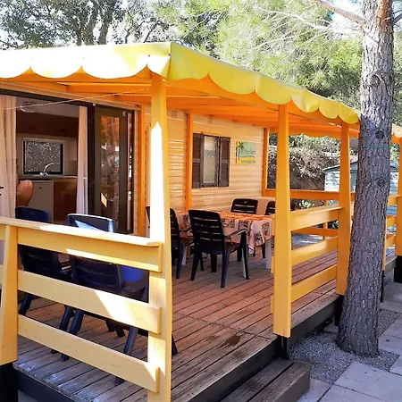 Chalet Harbers Zonvakanties Met Airco Lei Suves Sur Argens Roquebrune-sur Argens